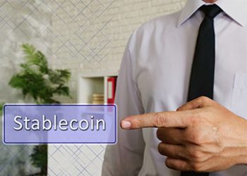 מטבע דיגיטלי יציב (stablecoin): איך המטבע נשאר תמיד 1$ ואילו סוגים קיימים